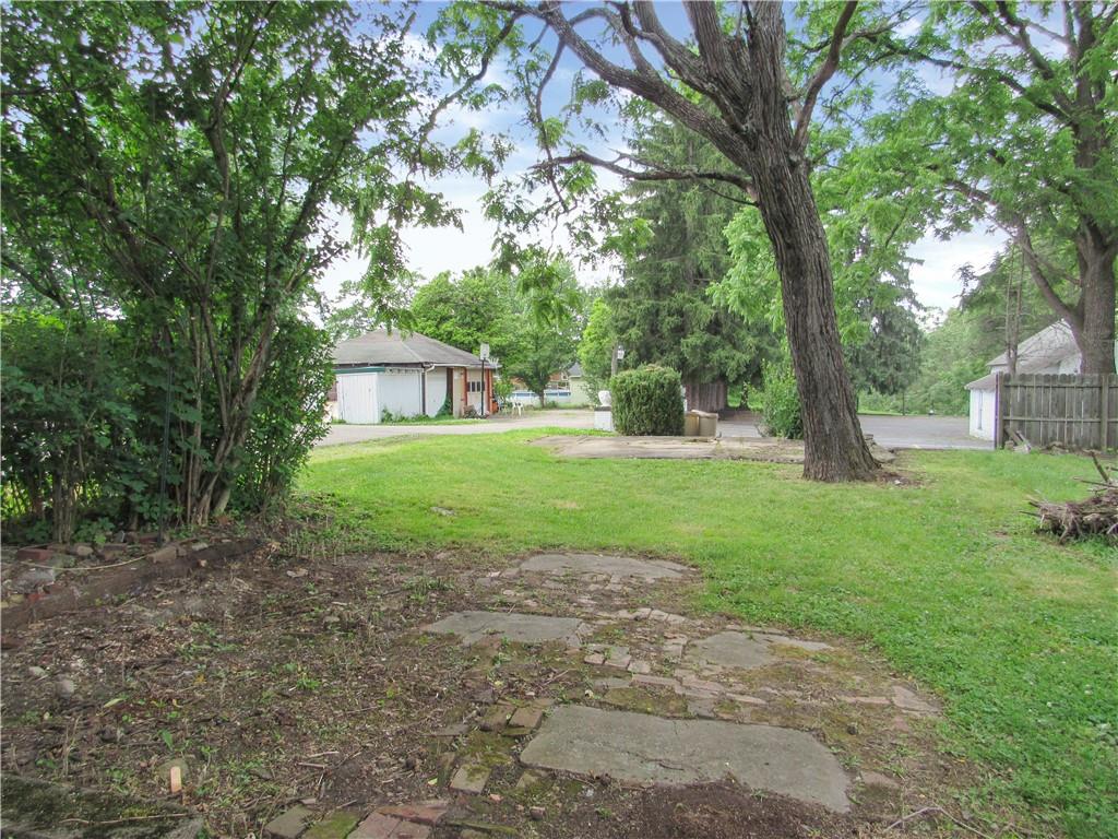 84 Main Street Smithfield, PA 15478 - Photo 4 of 14