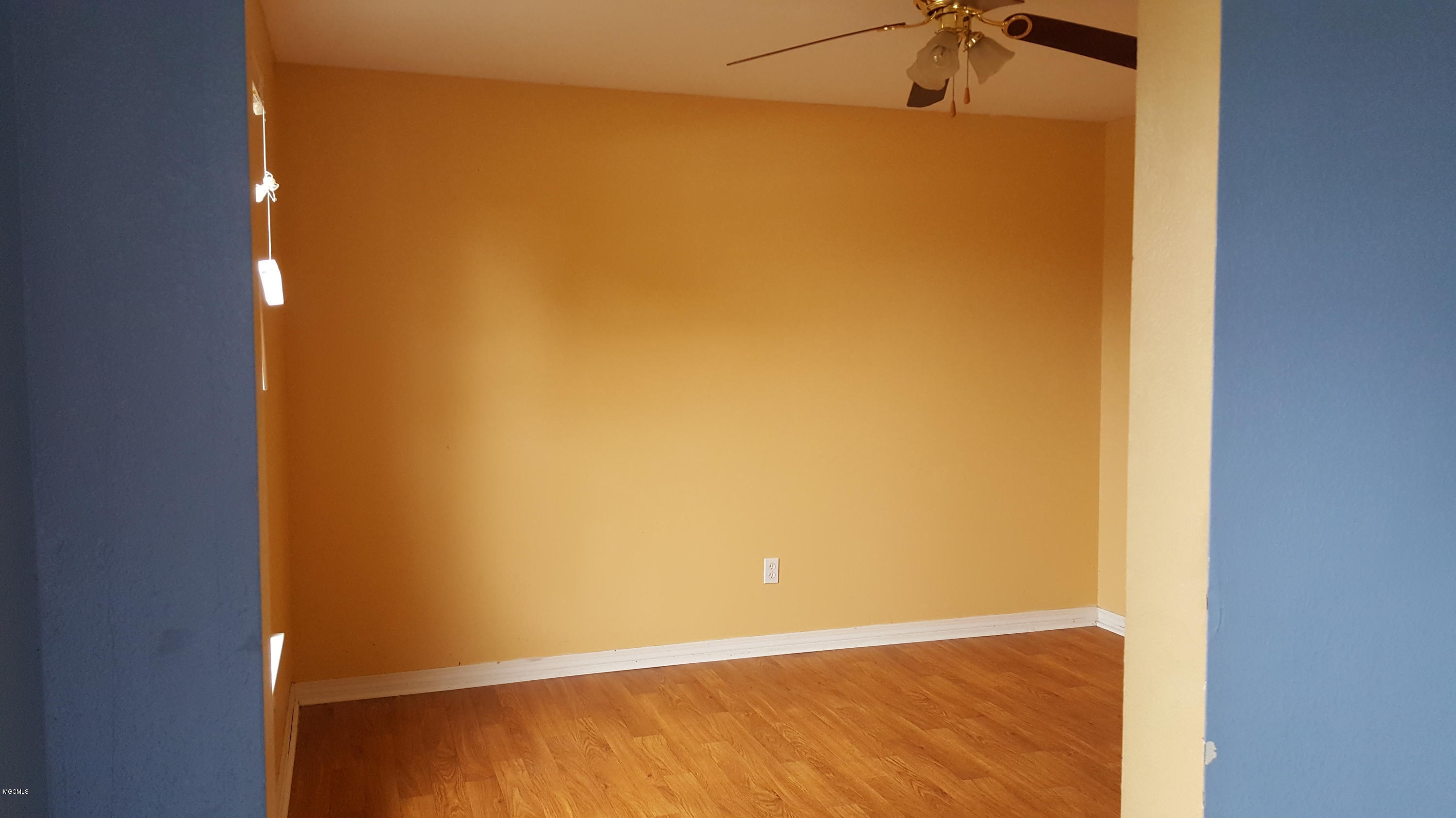 41 East Zion Road, Unit 1 Wiggins, MS 39577 - Photo 16 of 17 Office 2