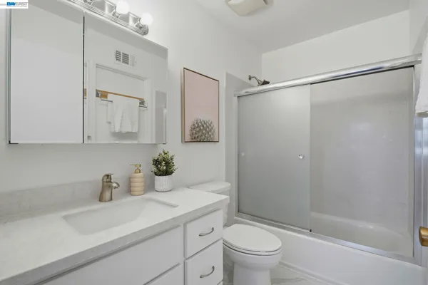 $788,000 | 4388 Planet Circle, Union City, CA 94587