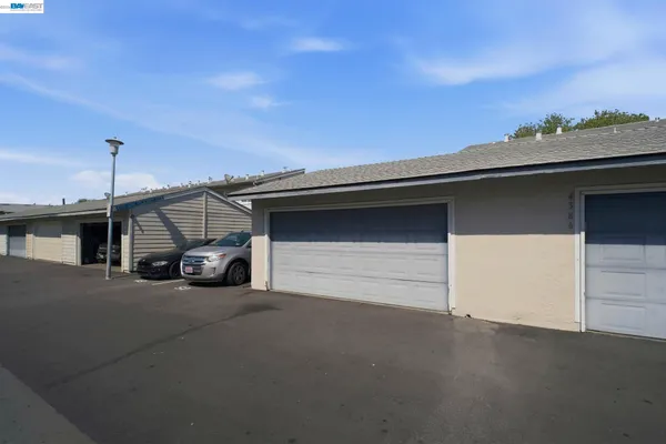 $788,000 | 4388 Planet Circle, Union City, CA 94587