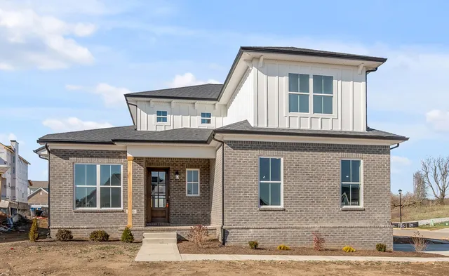 $450,900 | 965 Hunters Lane, Springfield, TN 37172