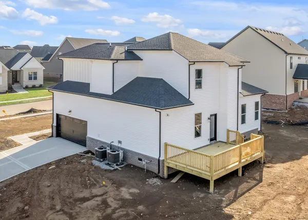 $450,900 | 965 Hunters Lane, Springfield, TN 37172