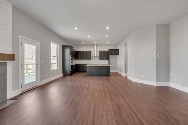 $450,900 | 965 Hunters Lane, Springfield, TN 37172