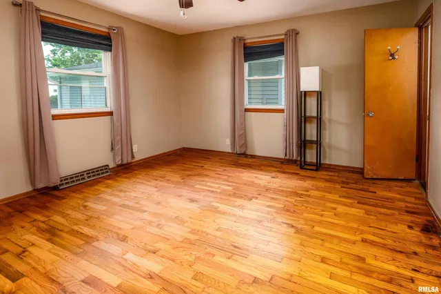 $169,000 | 621 South 4th Street, Herrin, IL 62948