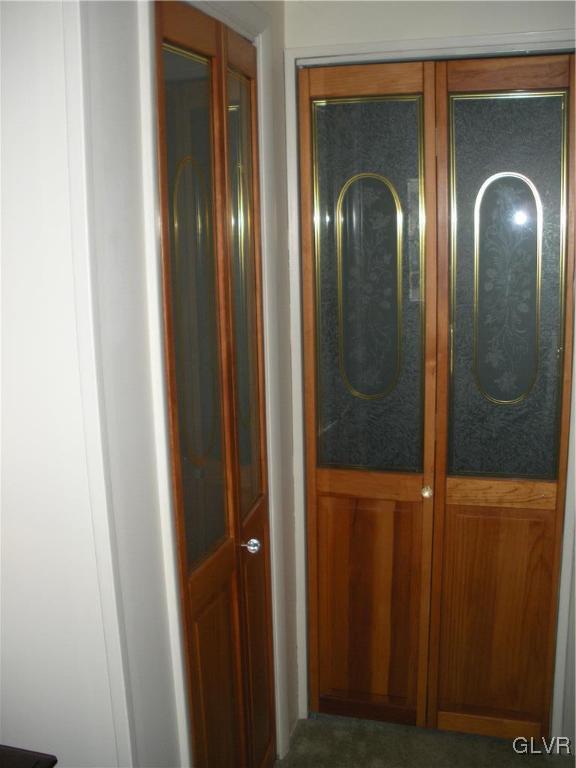 1831 Cloverdale Road Bethlehem, PA 18018 - Photo 12 of 15 Gallery Image 12