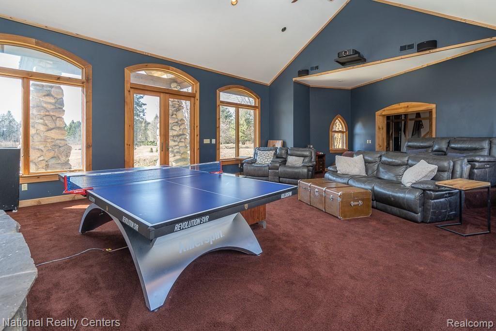 11000 Hibner Road Hartland, MI 48353 - Photo 18 of 59 19.jpg
