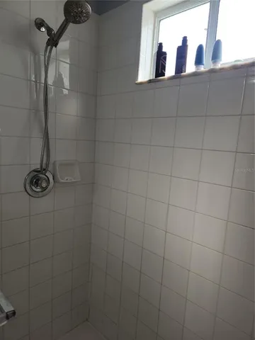 $2,200 | 6606 Pineview Terrace, Unit 201, Bradenton, FL 34203