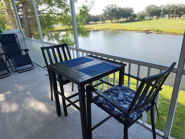 $2,200 | 6606 Pineview Terrace, Unit 201, Bradenton, FL 34203