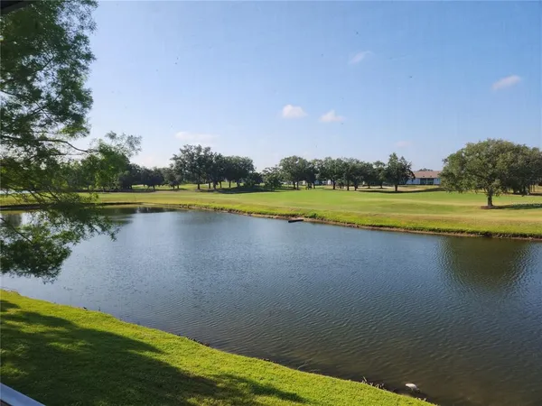 $2,200 | 6606 Pineview Terrace, Unit 201, Bradenton, FL 34203
