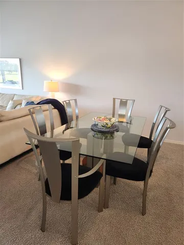 $2,200 | 6606 Pineview Terrace, Unit 201, Bradenton, FL 34203