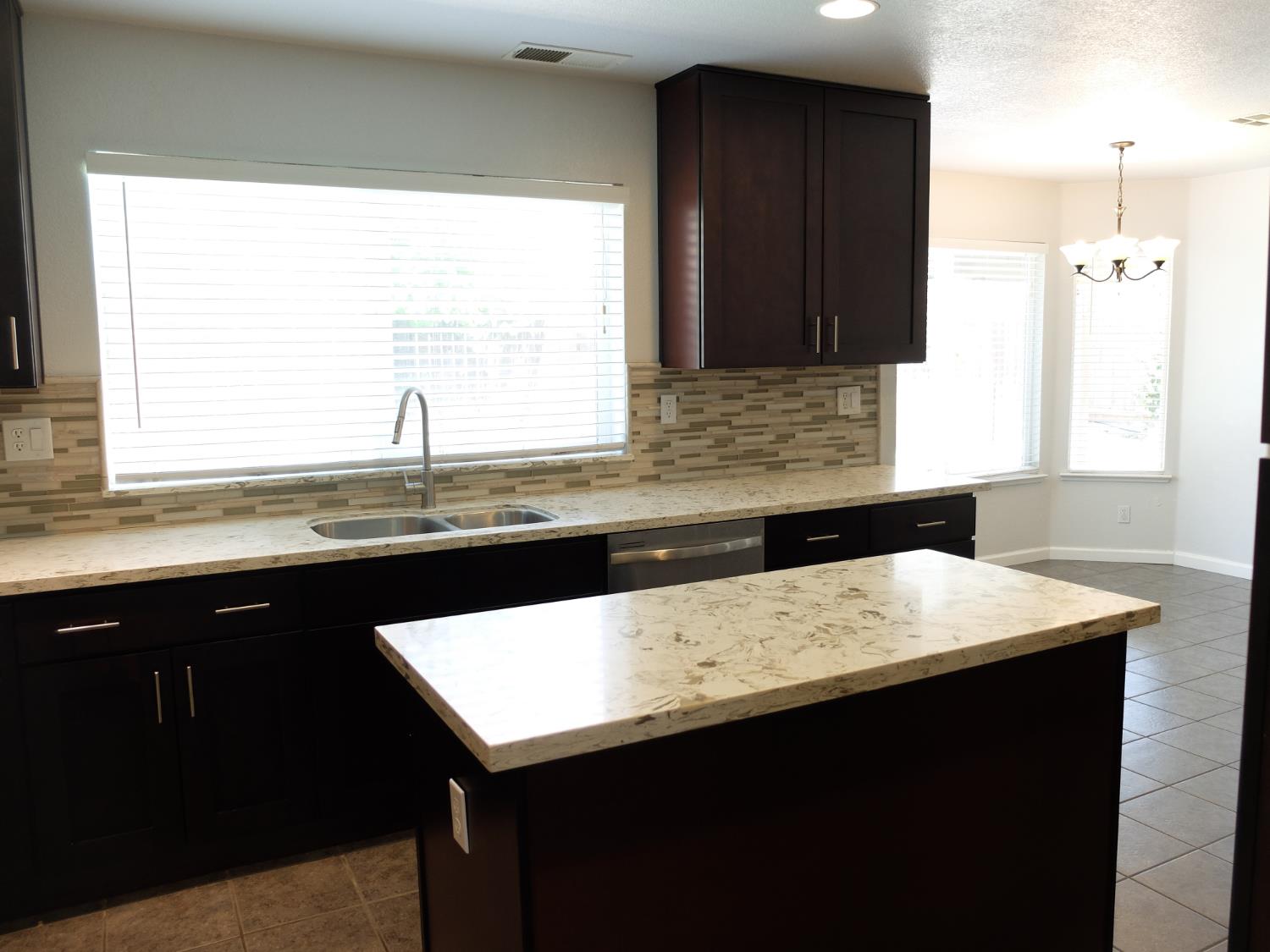 3304 Cardinal Flower Avenue Modesto, CA 95355 - Photo 9 of 48