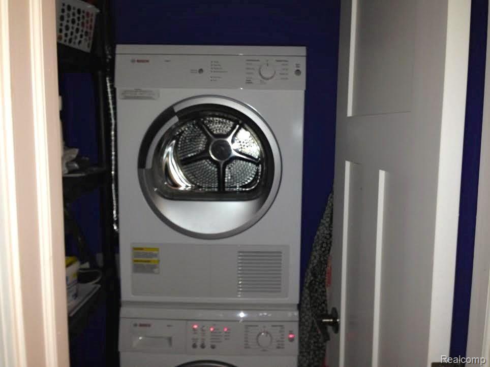 1716 Vernier Road Grosse Pointe, MI 48236 - Photo 21 of 23 2nd Floor Laundry
