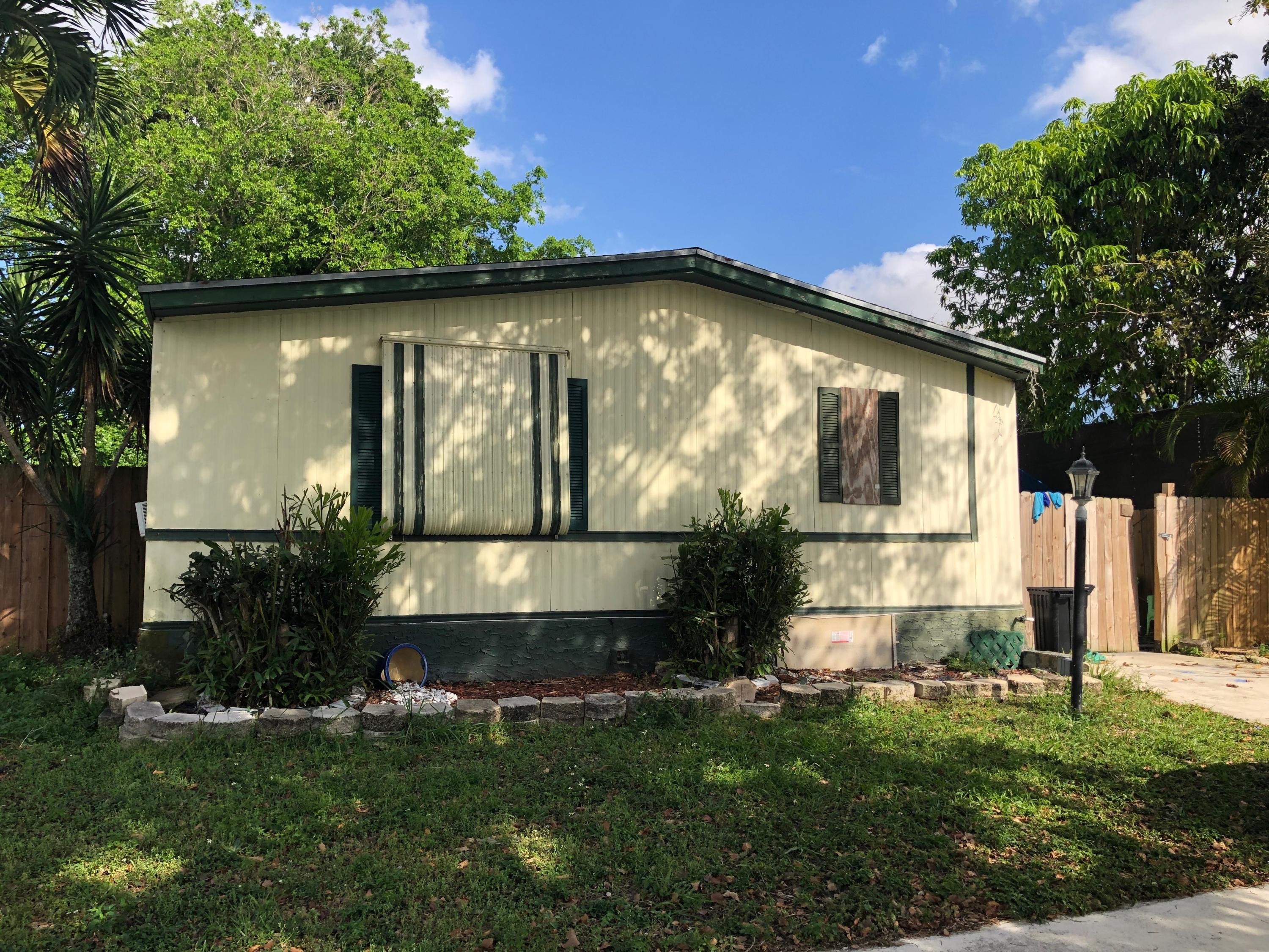 10410 South 228th Lane Boca Raton, FL 33428 - Photo 1 of 14 Front