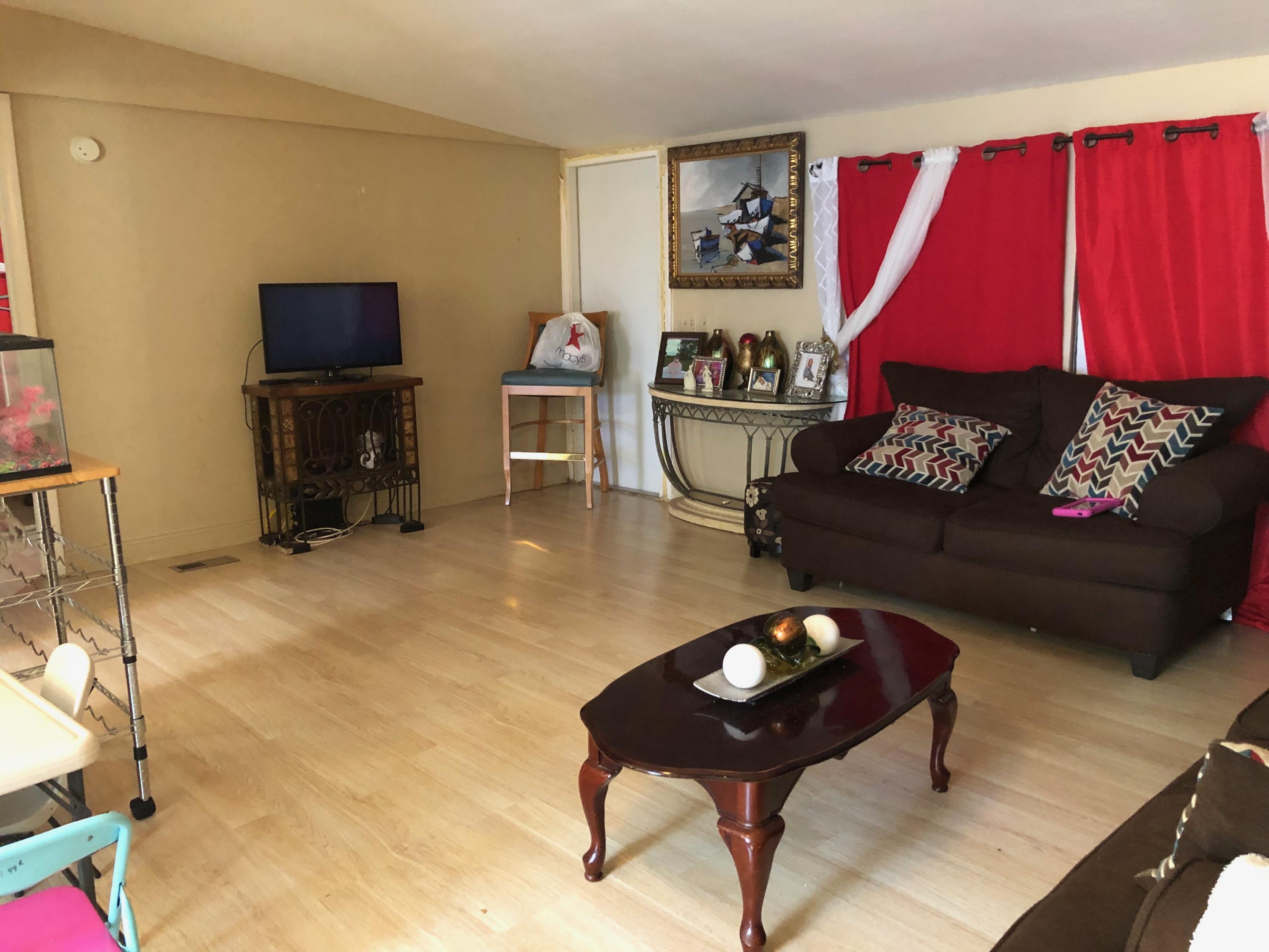 10410 South 228th Lane Boca Raton, FL 33428 - Photo 4 of 14 IMG-8276