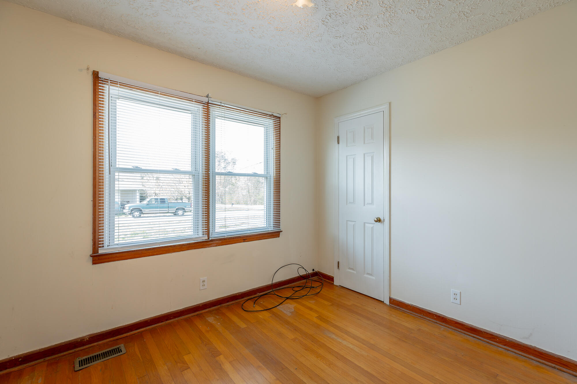 3964 Wolf Creek Road Spring City, TN 37381 - Photo 13 of 18 Bedroom