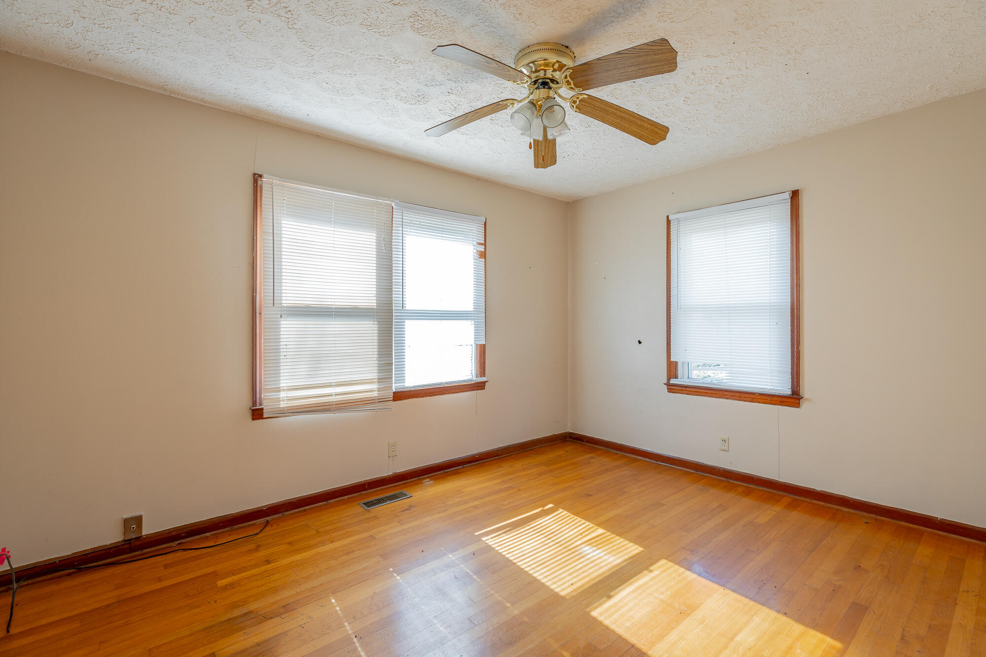 3964 Wolf Creek Road Spring City, TN 37381 - Photo 14 of 18 Bedroom