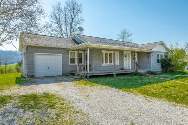 $198,500 | 3964 Wolf Creek Road, Spring City, TN 37381