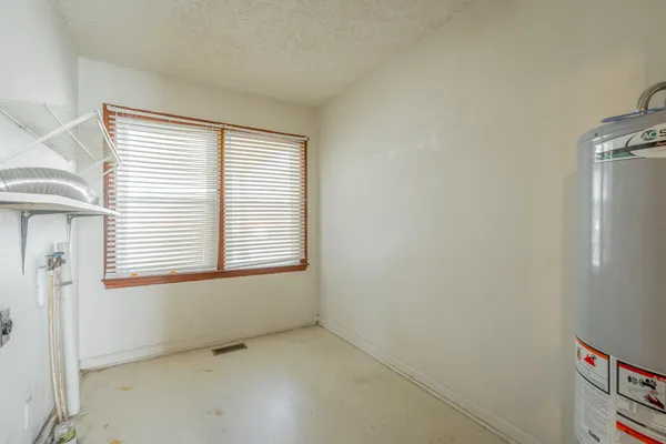 $198,500 | 3964 Wolf Creek Road, Spring City, TN 37381