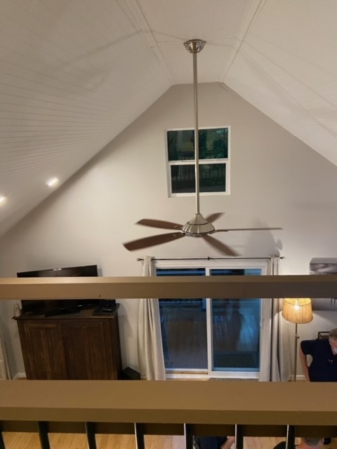 101 North Foxglove Road Westminster, SC 29693 - Photo 23 of 49 Vaulted ceiling