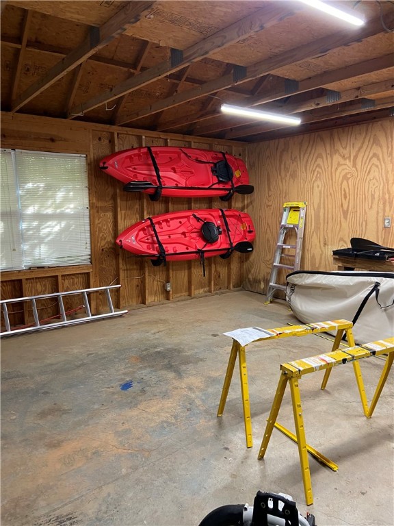 101 North Foxglove Road Westminster, SC 29693 - Photo 28 of 49 Detached garage interior