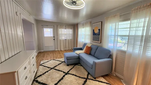 $119,900 | 3333 26th Avenue East, Unit 1090, Bradenton, FL 34208