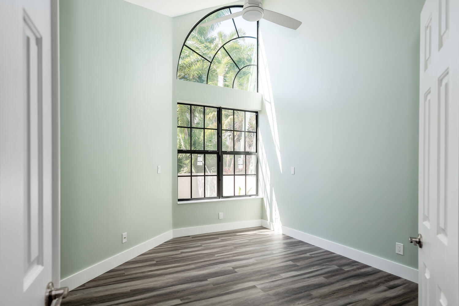 7481 Campo Florido Boca Raton, FL 33433 - Photo 15 of 42 Must See Property-large-037-012-Boca Gro