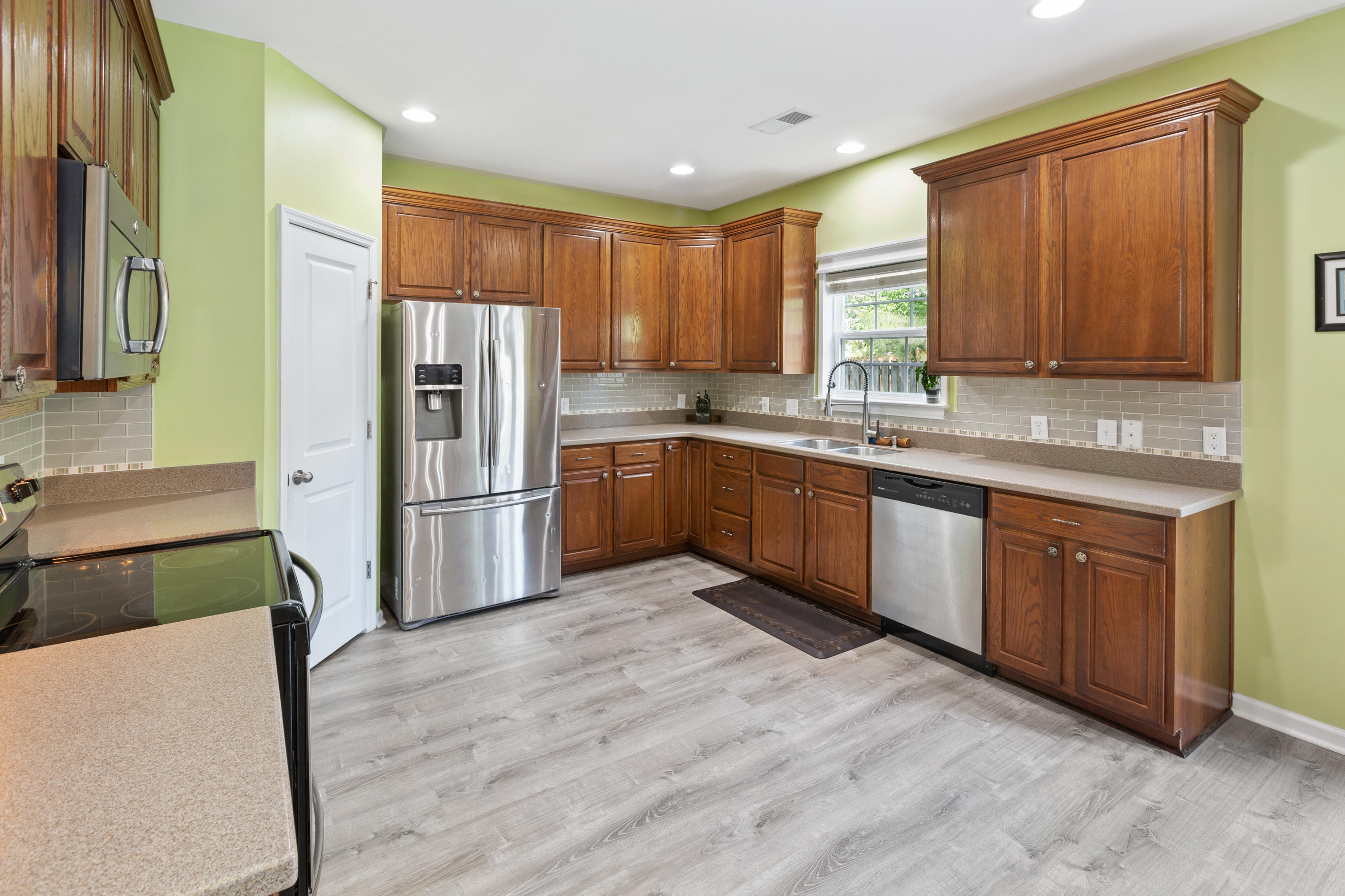 1207 Cosmos Road Summerville, SC 29483 - Photo 13 of 41 1207_Cosmos_Rd_Brett_Martin_Photography-