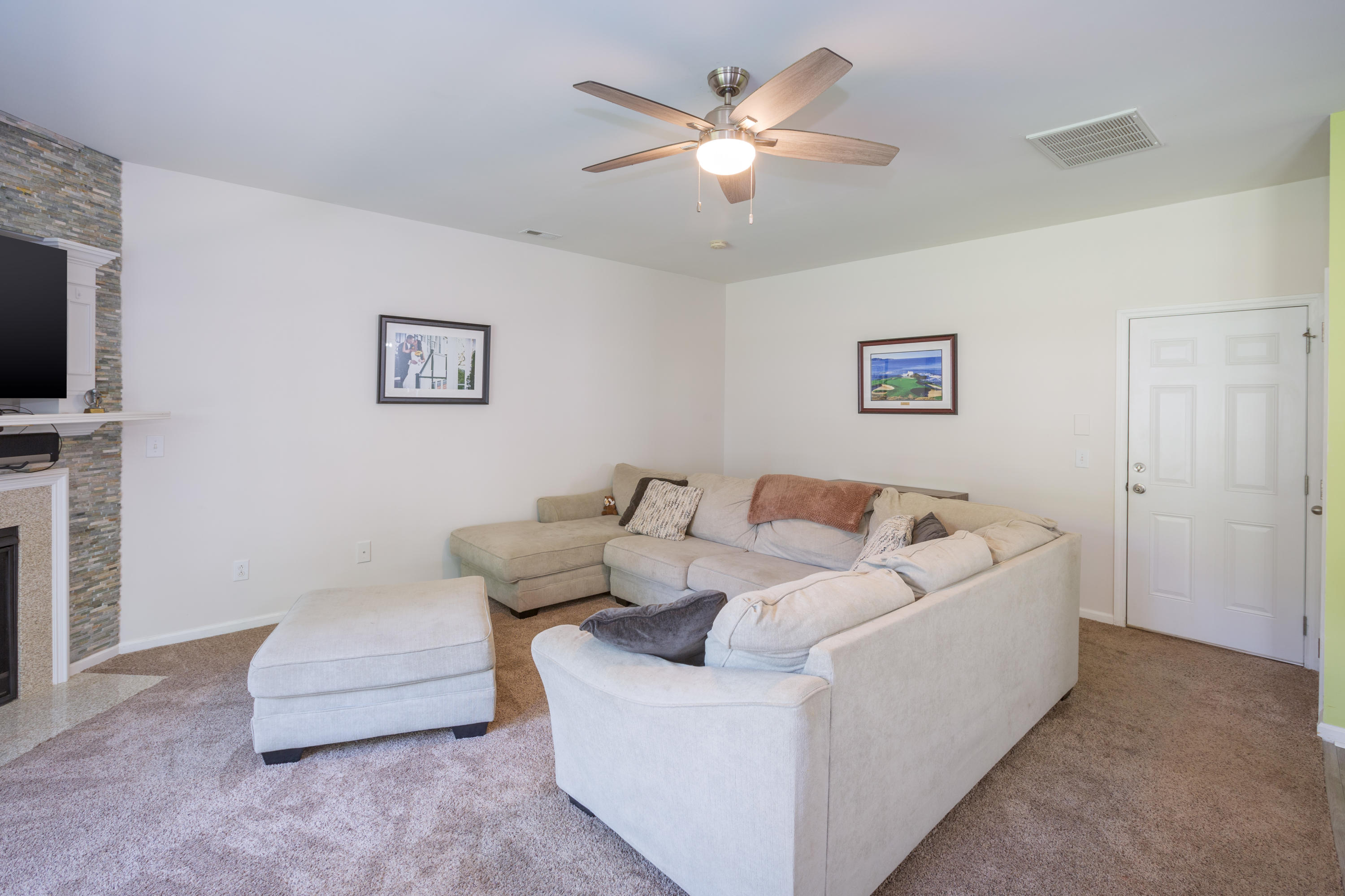 1207 Cosmos Road Summerville, SC 29483 - Photo 19 of 41 1207_Cosmos_Rd_Brett_Martin_Photography-