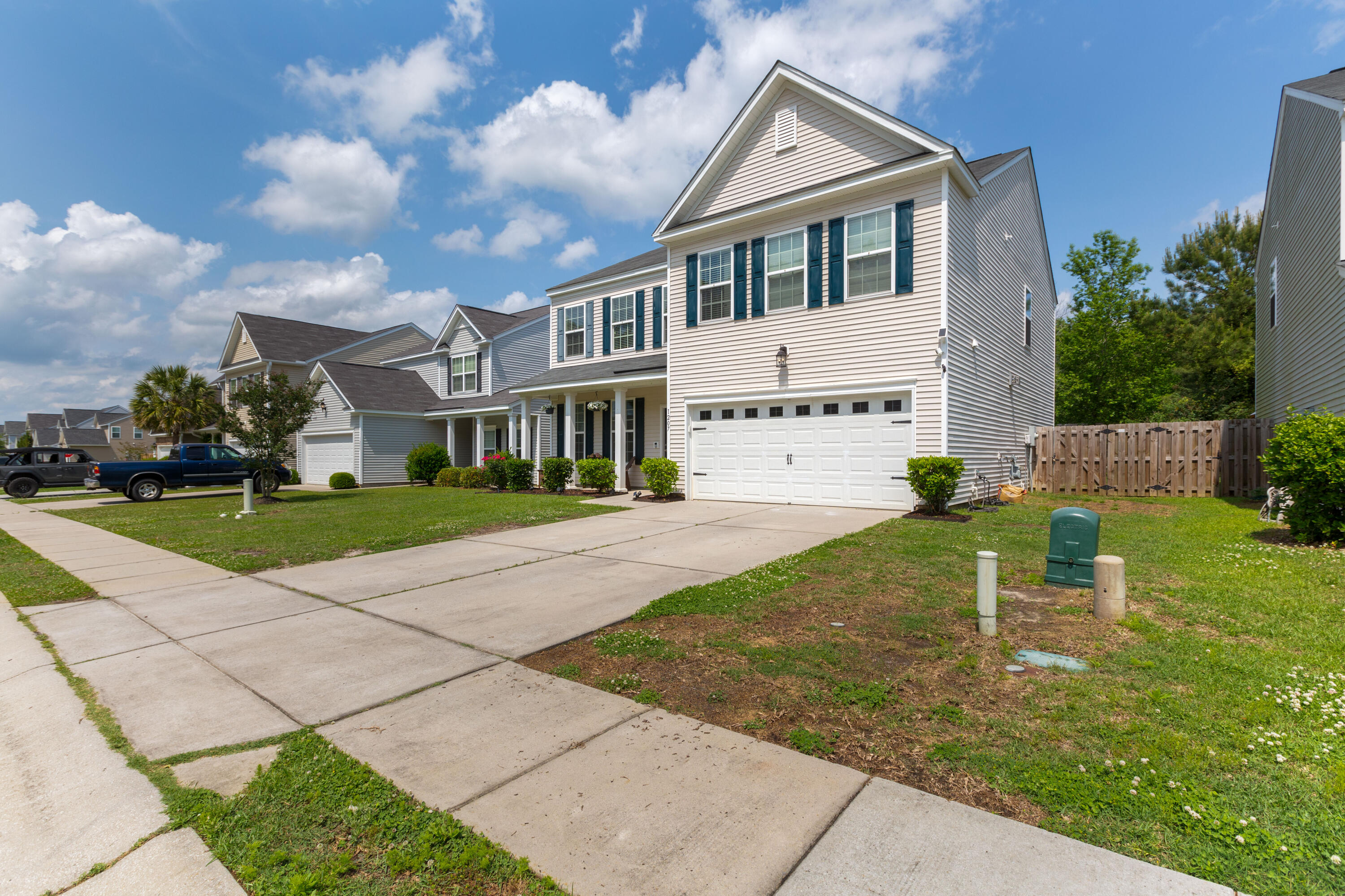 1207 Cosmos Road Summerville, SC 29483 - Photo 3 of 41 1207_Cosmos_Rd_Brett_Martin_Photography-