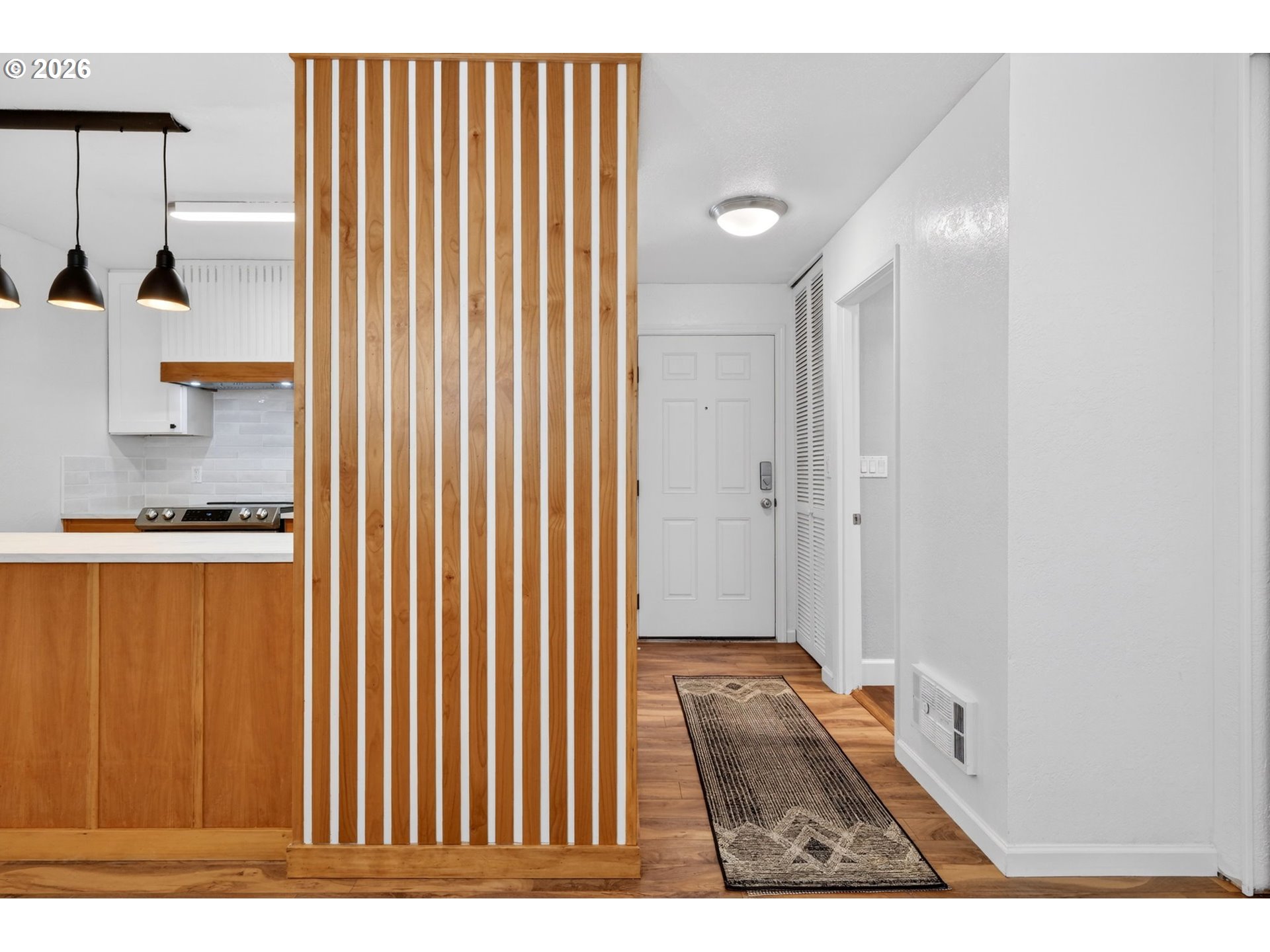 4 Touchstone, Unit 151 Lake Oswego, OR 97035 - Photo 4 of 28 a view of a bathroom