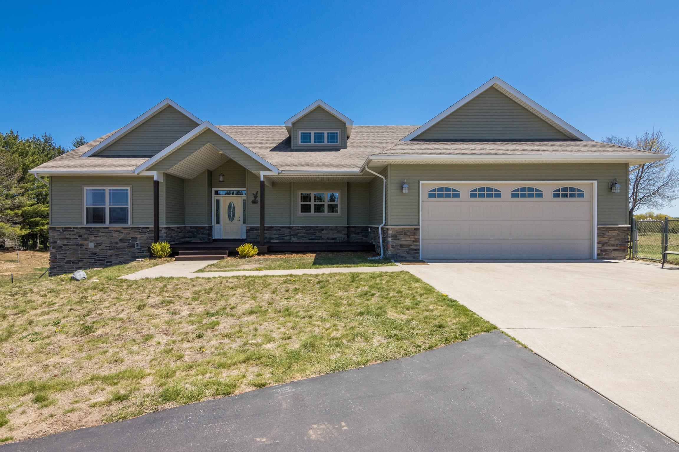 8233 Barney Road Traverse City, MI 49684 - Photo 36 of 40