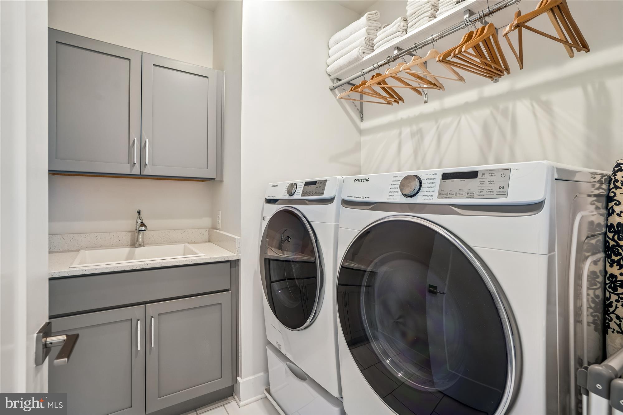 8229 River Road Bethesda, MD 20817 - Photo 26 of 57 Third-lvl Laundry Room