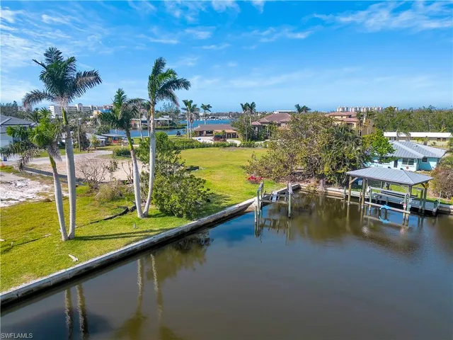 $1,499,000 | 4884-4886 Esplanade Street, Bonita Springs, FL 34134