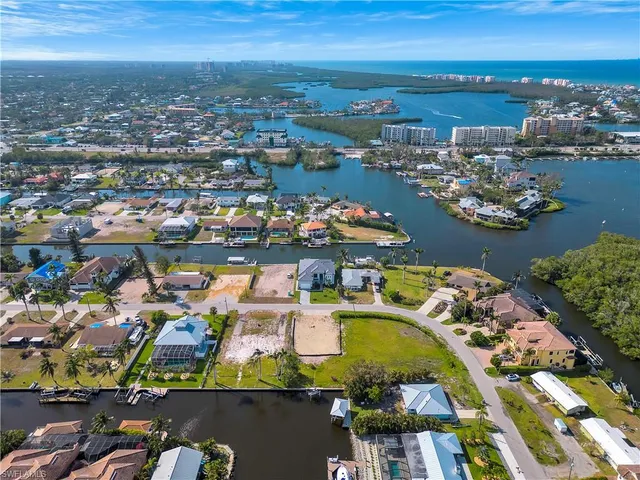 $1,499,000 | 4884-4886 Esplanade Street, Bonita Springs, FL 34134