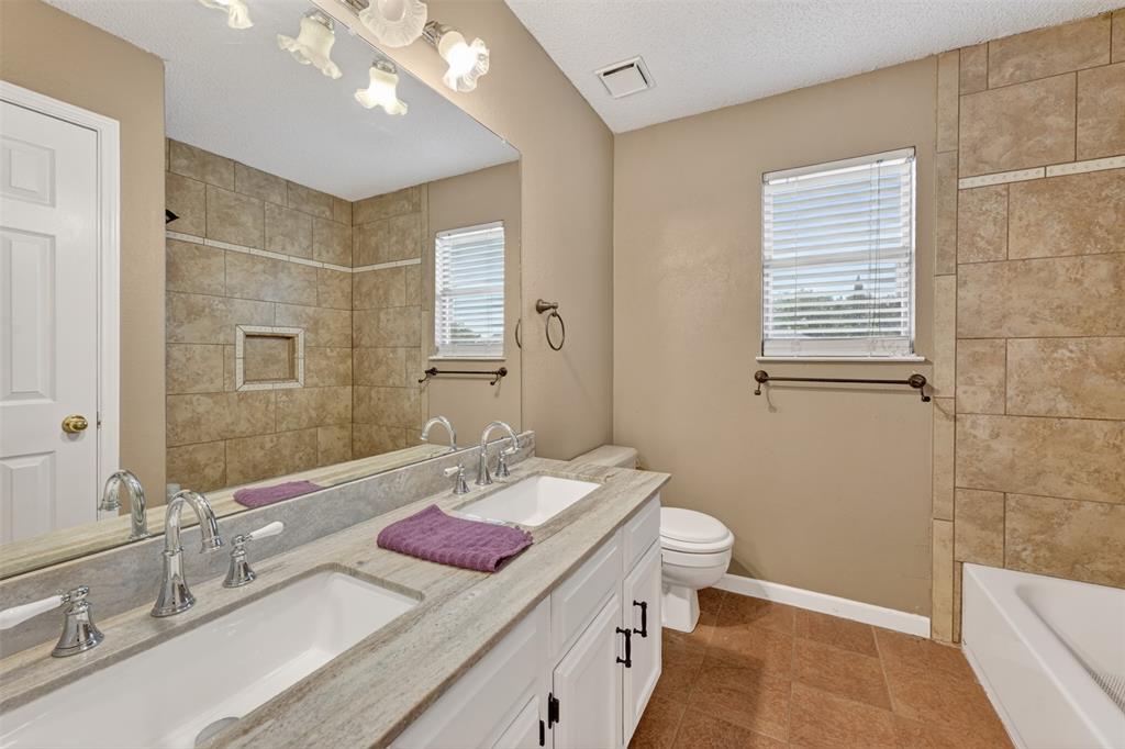 805 Fall Drive Allen, TX 75002 - Photo 15 of 21 Full Bath