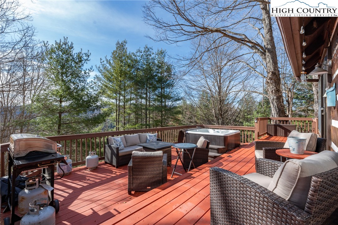 419 Billy Billings Road Vilas, NC 28692 - Photo 6 of 50 a view of deck with seating space