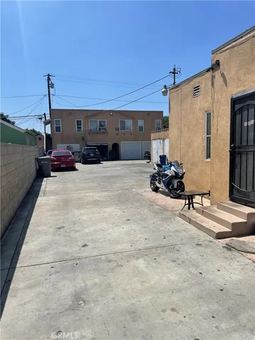 $849,000 | 3226 Palm Avenue, Lynwood, CA 90262