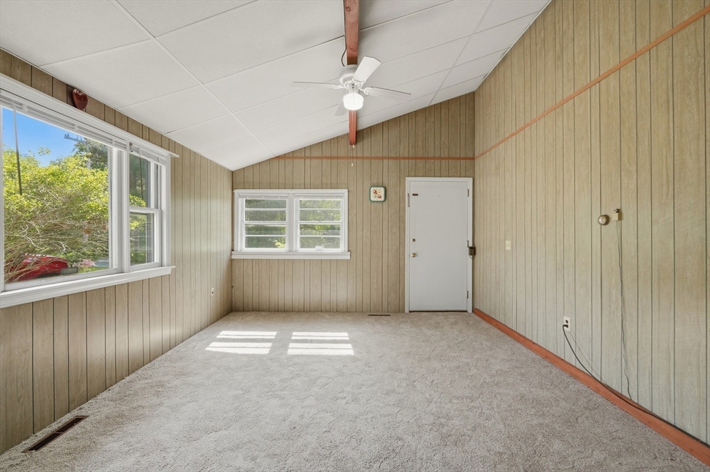 272 Glen Charlie Road Wareham, MA 02538 - Photo 17 of 40