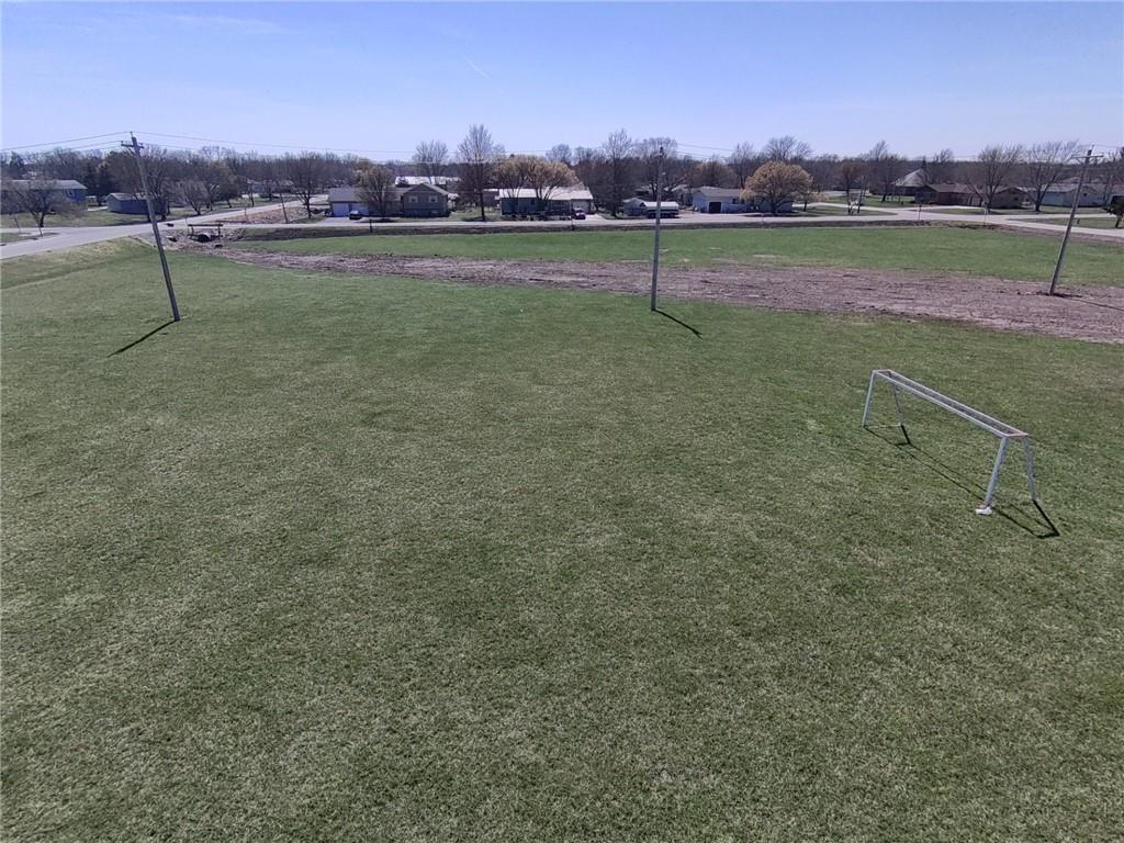 3 Cross Street Burlington, KS 66839 - Photo 5 of 11