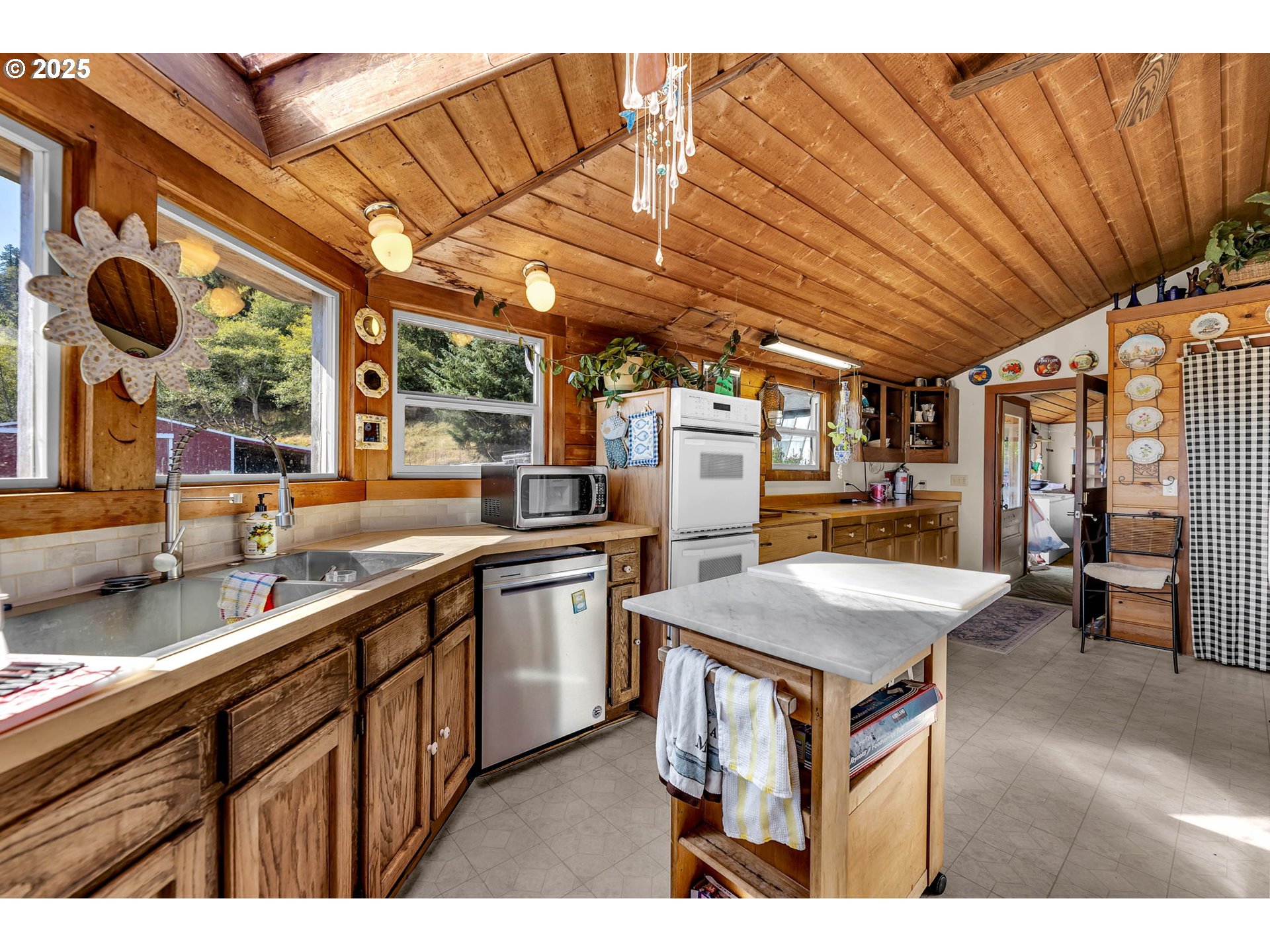 14840 Condor Road Cloverdale, OR 97112 - Photo 14 of 45 Kitchen