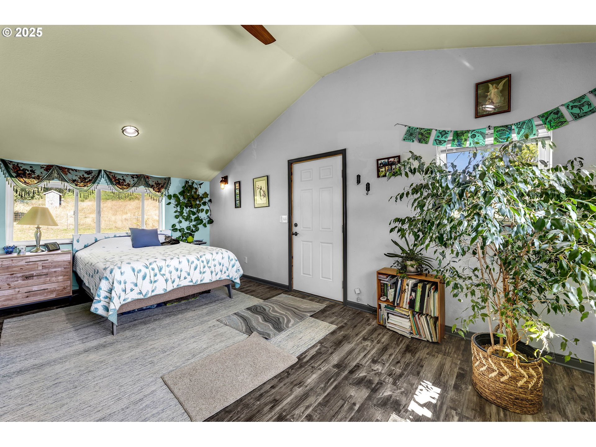 14840 Condor Road Cloverdale, OR 97112 - Photo 23 of 45 Separate Living Quarters
