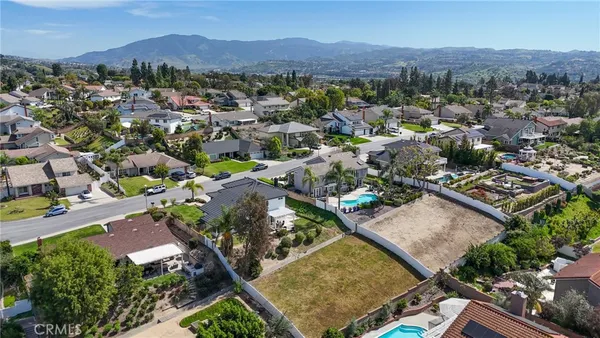 $1,579,000 | 5099 Vista Del Amigo, Yorba Linda, CA 92886