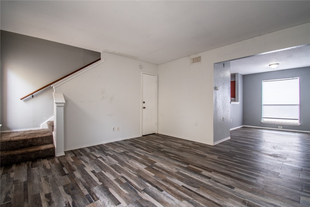 6702 Everhart Road Corpus Christi, TX 78413 - Photo 4 of 25
