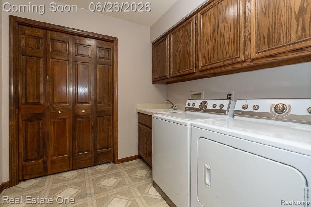 2898 Eagle Drive Rochester, MI 48309 - Photo 24 of 52 2898 Eagle_MLS-011.jpg
