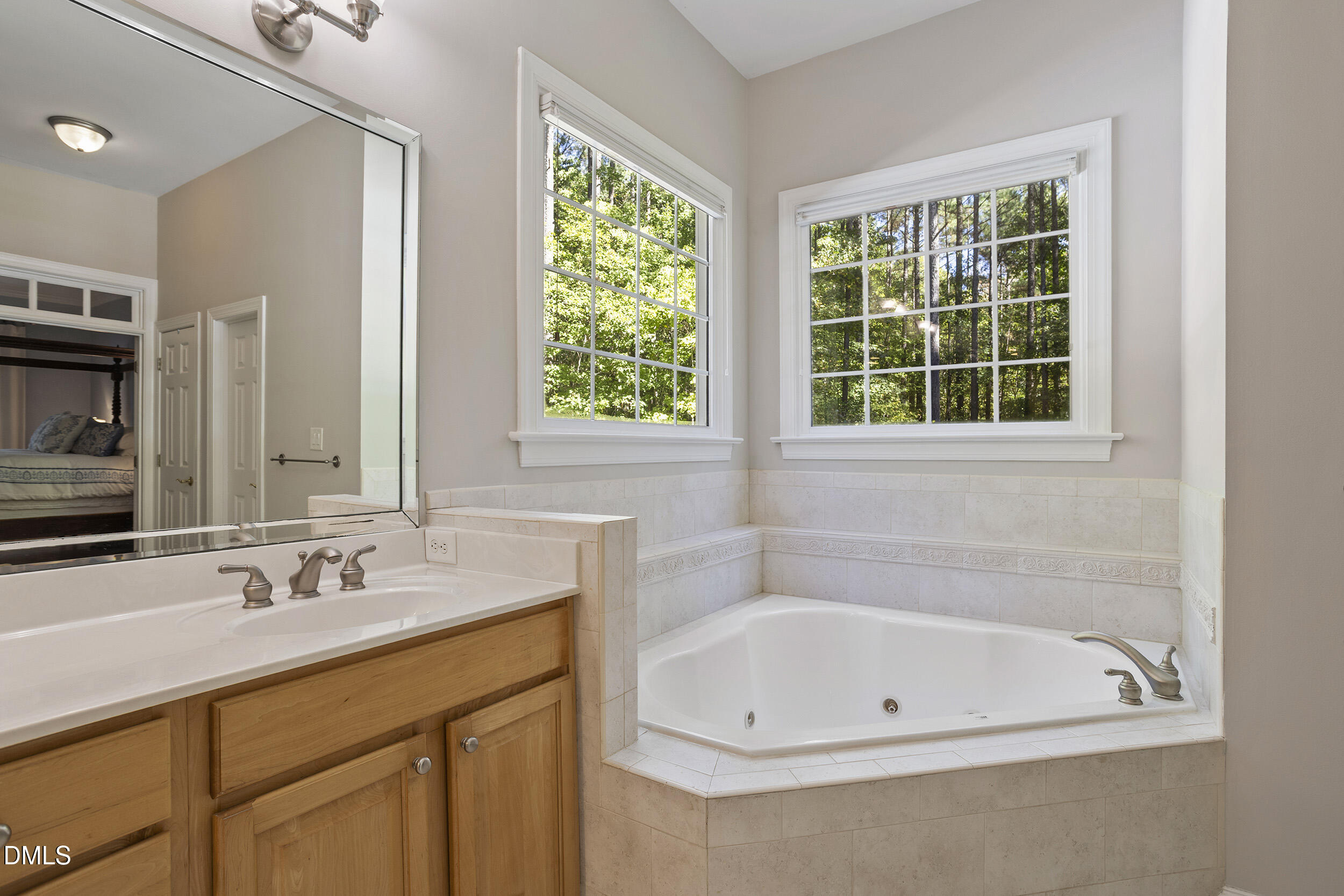 905 Olde Thompson Creek Road Apex, NC 27523 - Photo 40 of 67 Primary Suite Bathroom