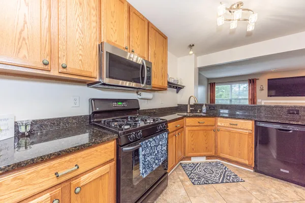 $329,000 | 215 Old Creek Drive, Saline, MI 48176