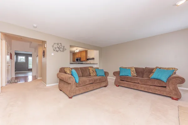 $329,000 | 215 Old Creek Drive, Saline, MI 48176