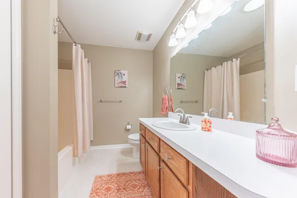 $329,000 | 215 Old Creek Drive, Saline, MI 48176