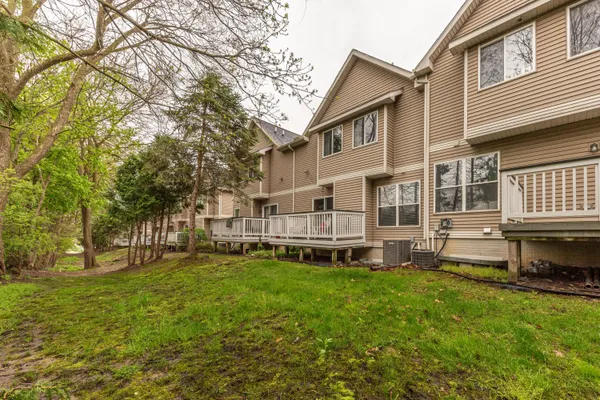 $329,000 | 215 Old Creek Drive, Saline, MI 48176