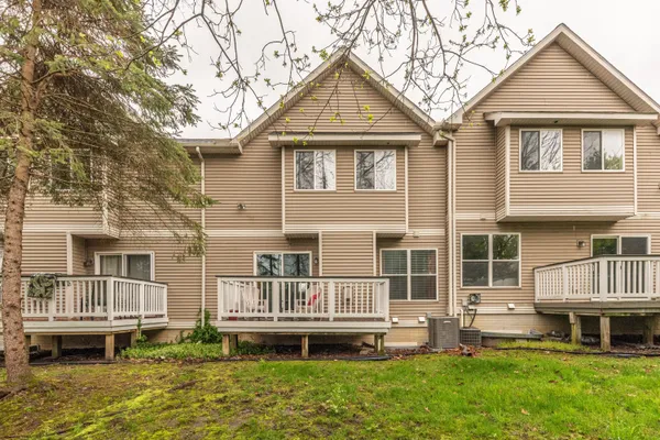 $329,000 | 215 Old Creek Drive, Saline, MI 48176
